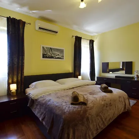 Delux Apartamento